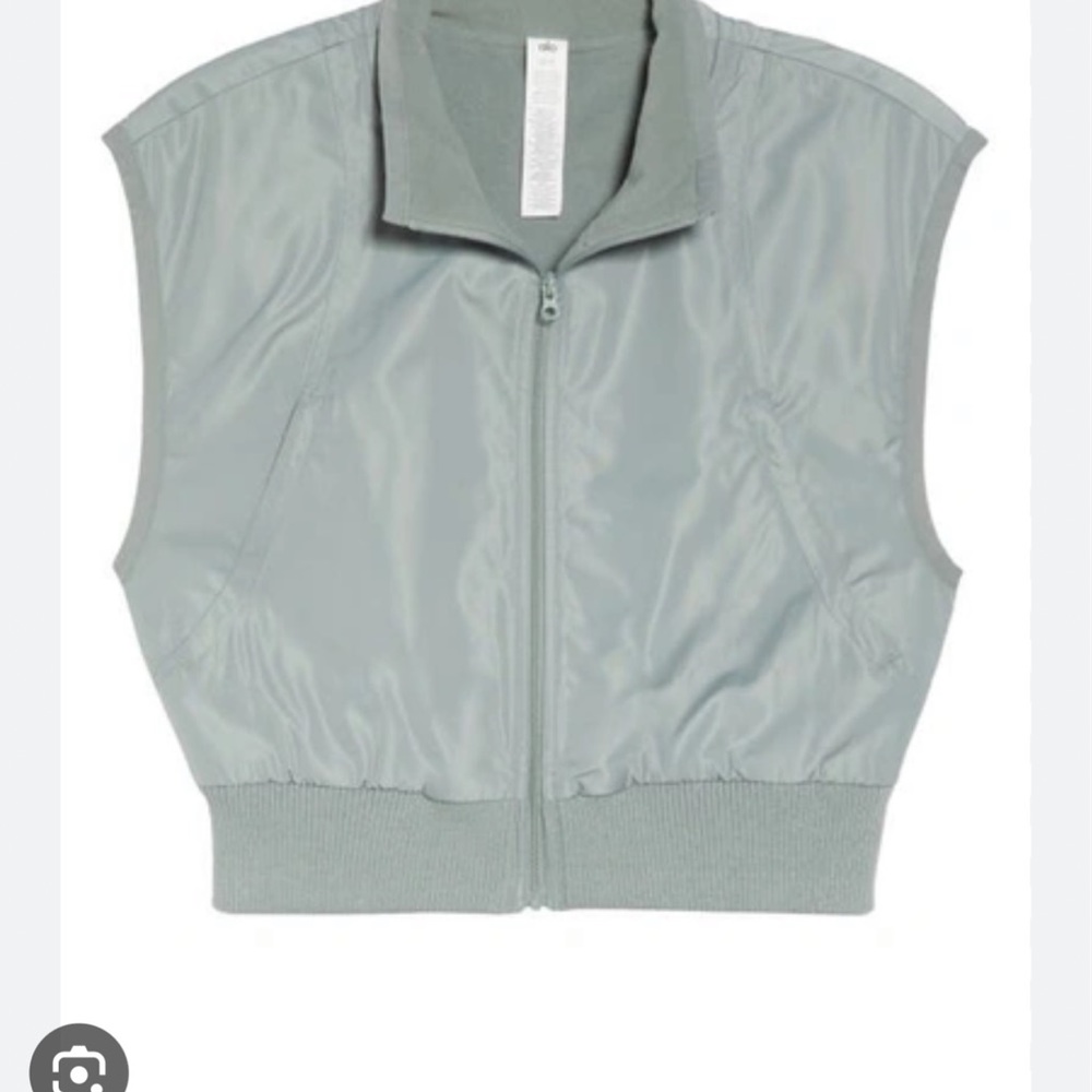 Alo yoga cosmic grey In Motion Vest - Sz Small